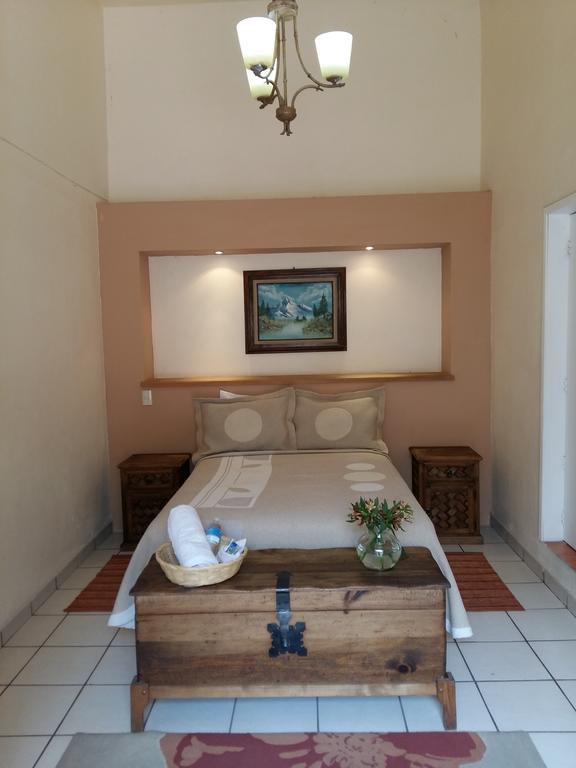 Casa Limonchelo Hotel B&B Морелия Экстерьер фото